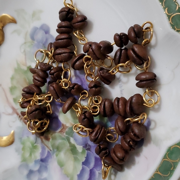Coffee espresso beans design goldtone necklace unique! - Picture 4 of 8